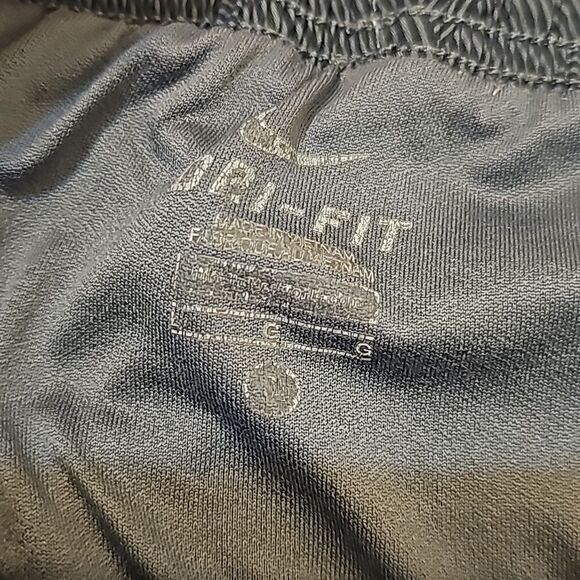 Nike men's swimming trunks size small - Picture 6 of 10